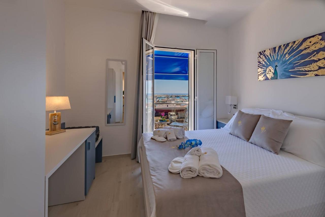 Vittoria Luxury Rooms 취아카 외부 사진