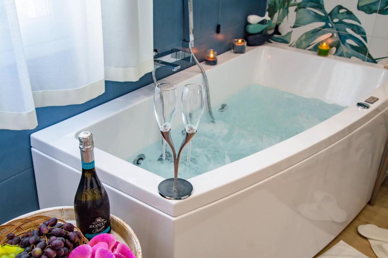 Vittoria Luxury Rooms 취아카 외부 사진